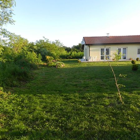Villa Campo Ezerets Exteriér fotografie